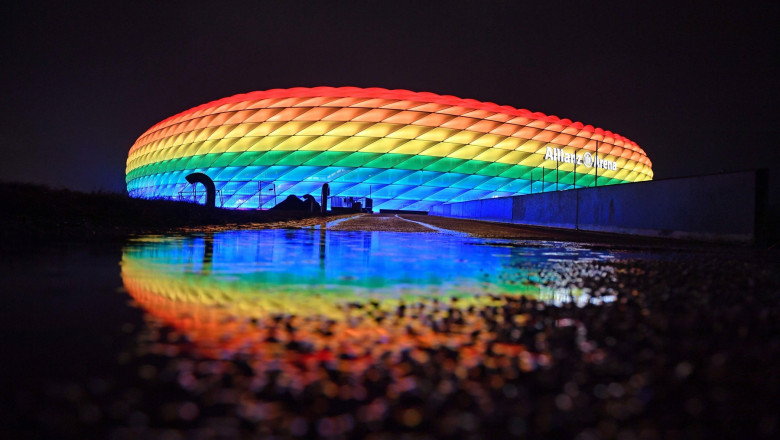 Stadionul din Munchen ar putea fi în culorile LGBT